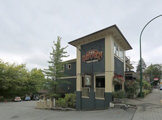 Plus de détails pour 1052 Deep Cove Rd, North Vancouver, BC - Local commercial à louer