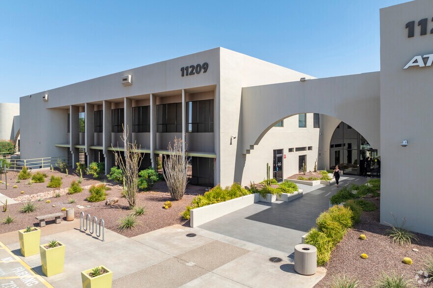 11209 N Tatum Blvd, Phoenix, AZ à louer - Photo de l’immeuble – Image 2 sur 31