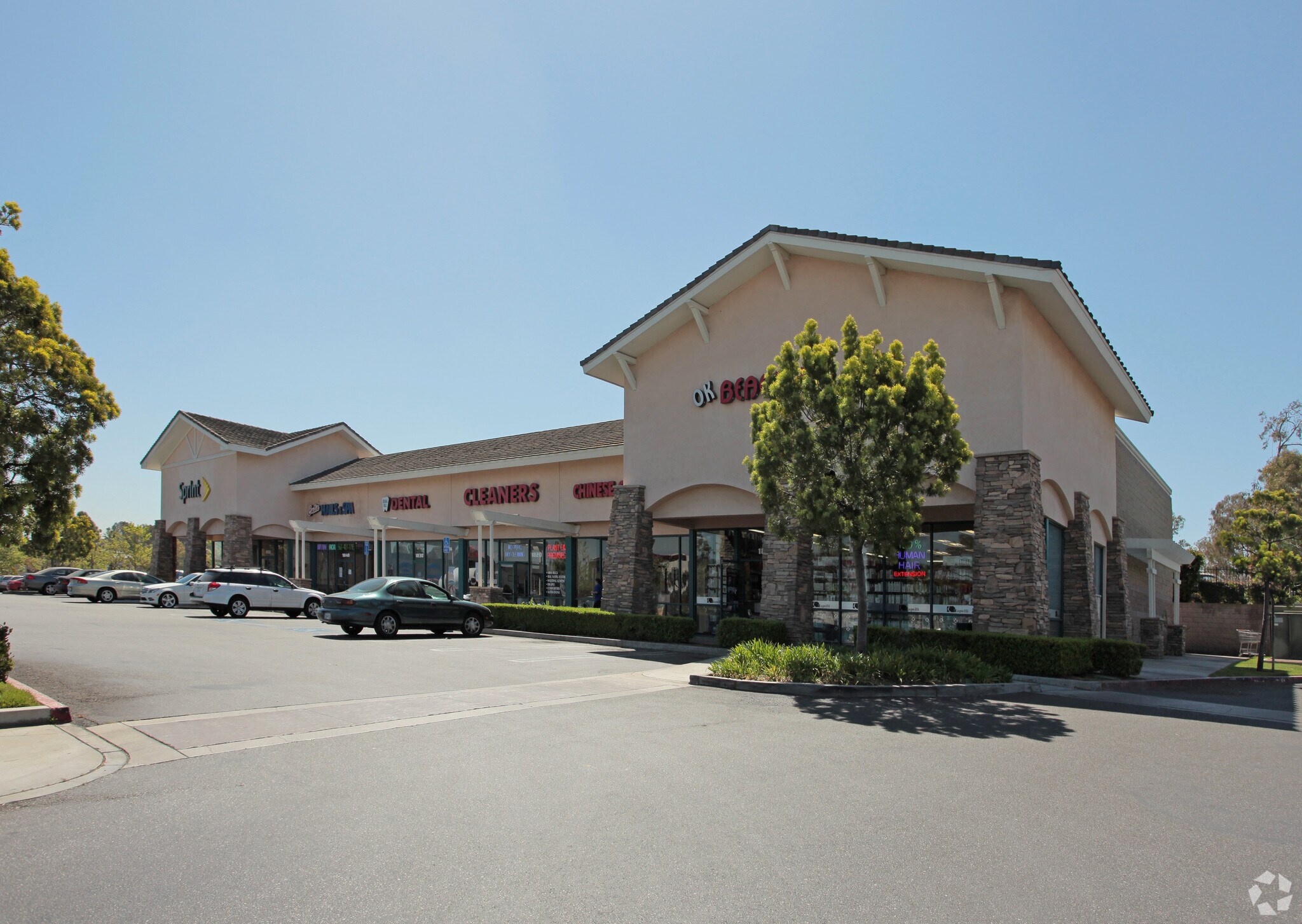 1800-1850 E Willow Ave, Signal Hill, CA à louer Photo principale– Image 1 sur 5