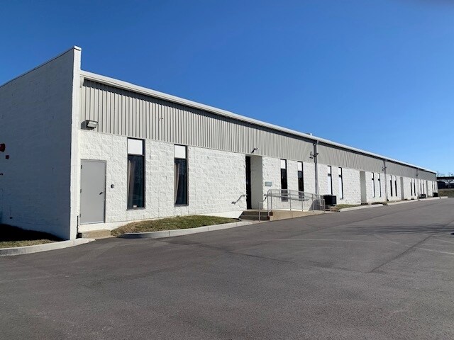 3649-3657 O'Hara Rd, Erlanger, KY à louer Photo principale– Image 1 sur 3