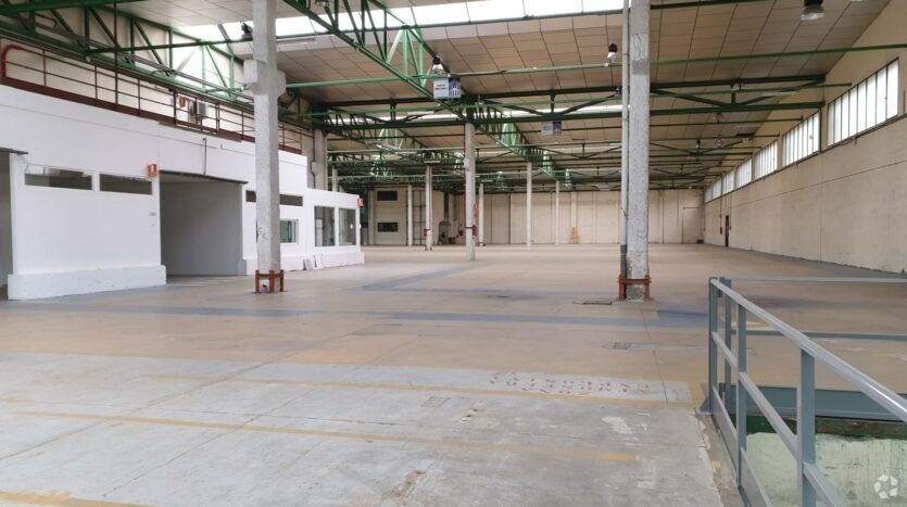 Industriel/Logistique dans Getafe, Madrid à vendre Photo de l’immeuble– Image 1 sur 13