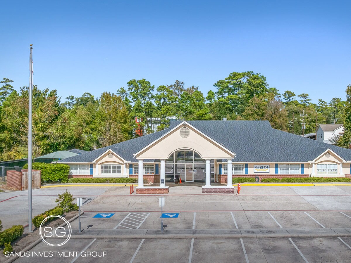 320 Valleywood Dr, Spring, TX à vendre Photo principale– Image 1 sur 6