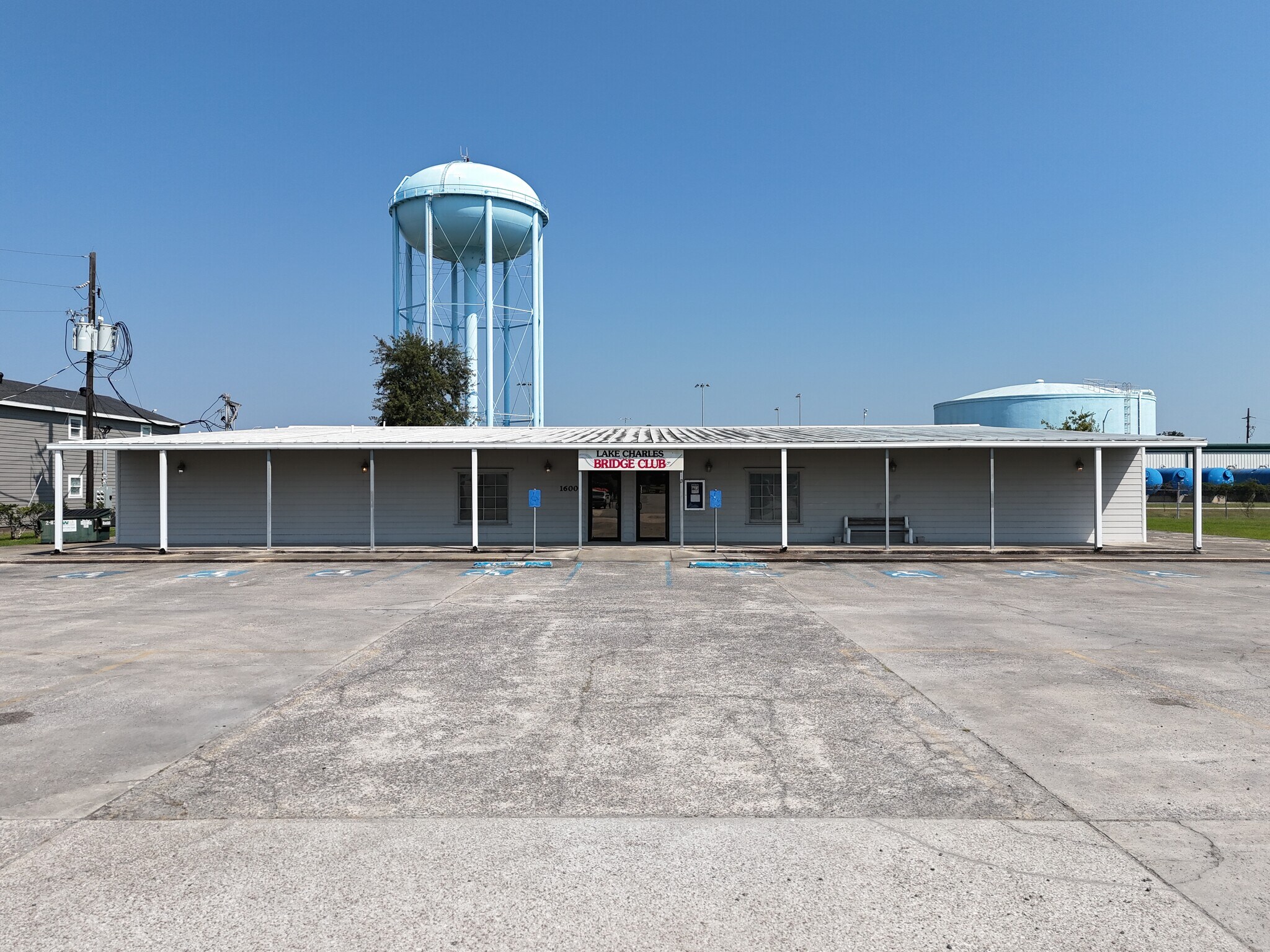 1600 W McNeese St, Lake Charles, LA à louer Photo principale– Image 1 sur 5