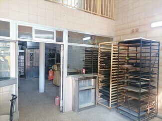 Plus de détails pour Local commercial à louer