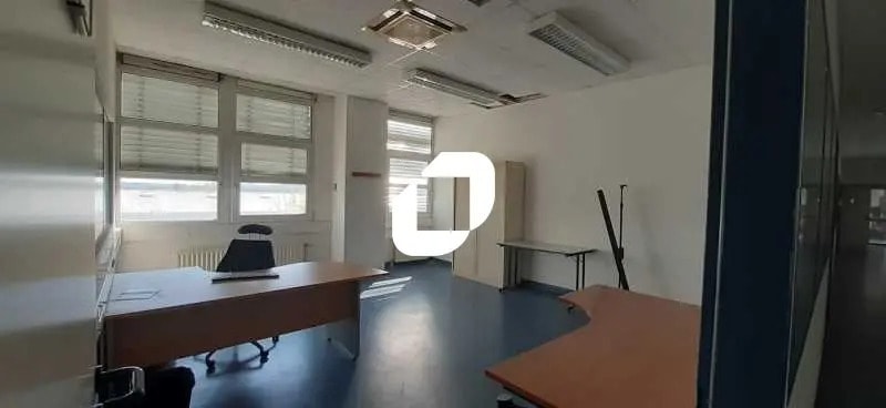 Bureau dans Goussainville à louer - Photo intérieure – Image 3 sur 8