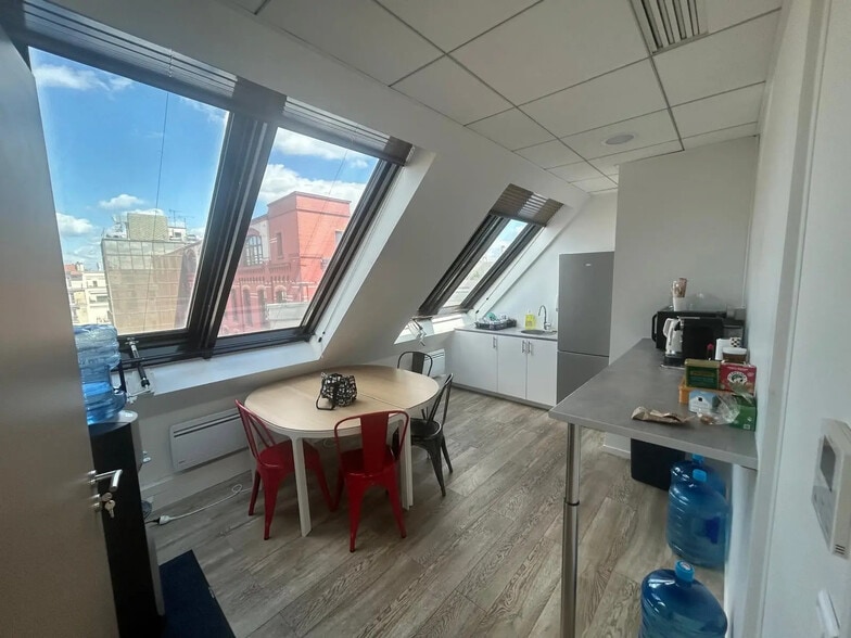 Bureau dans Levallois-Perret à vendre - Photo intérieure – Image 2 sur 5