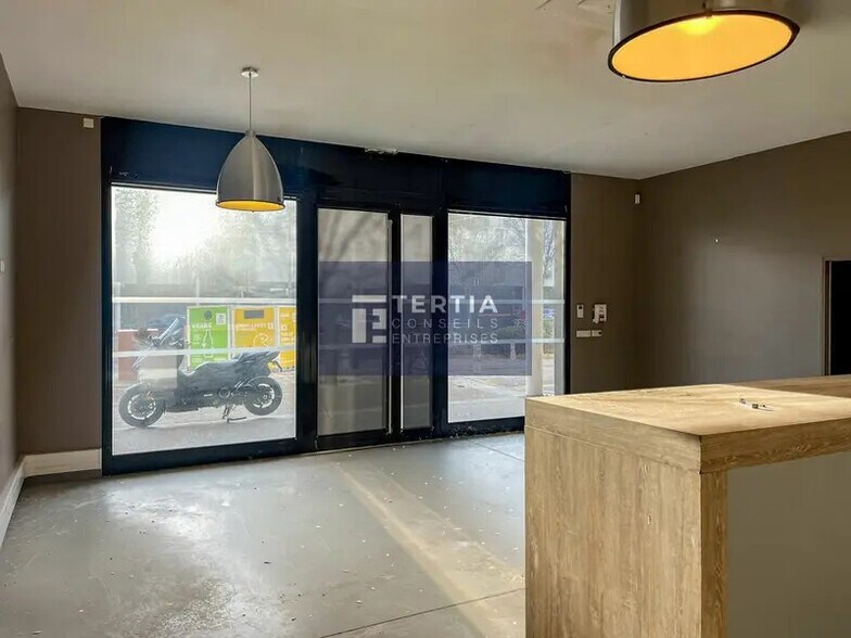 Local commercial dans Castelnau-le-Lez à vendre - Photo intérieure – Image 2 sur 7