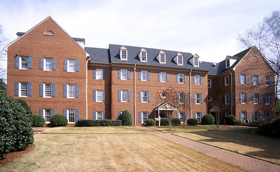 1640 Powers Ferry Rd SE, Marietta, GA à louer - Photo principale – Image 2 sur 29
