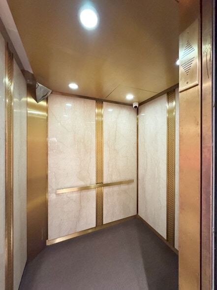 49 W 38th St, New York, NY à louer - Autre – Image 3 sur 5