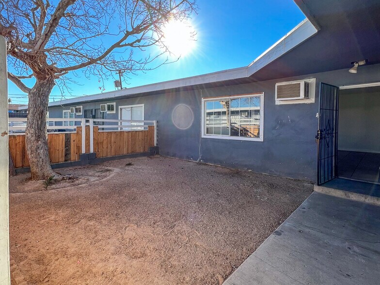 2204 Sunrise Ave, Las Vegas, NV à vendre - Photo de l’immeuble – Image 3 sur 10