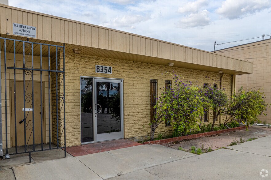 8354 Secura Way, Santa Fe Springs, CA à vendre - Photo de l’immeuble – Image 3 sur 21
