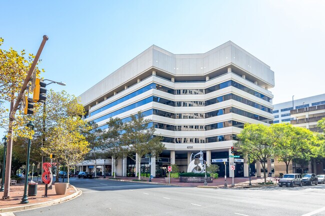 Plus de détails pour 4520 East West Hwy, Bethesda, MD - Bureau à louer
