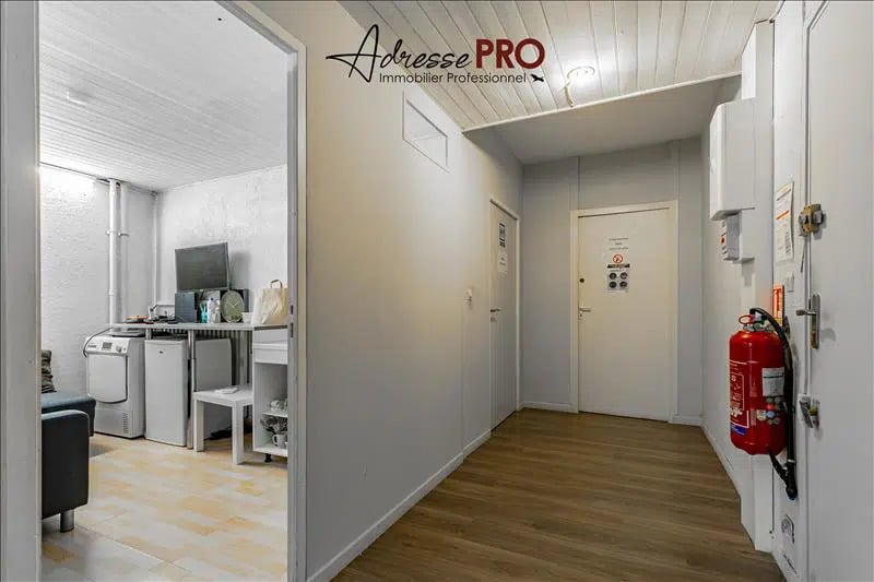 Local commercial dans Bordeaux à vendre - Photo de l’immeuble – Image 3 sur 4