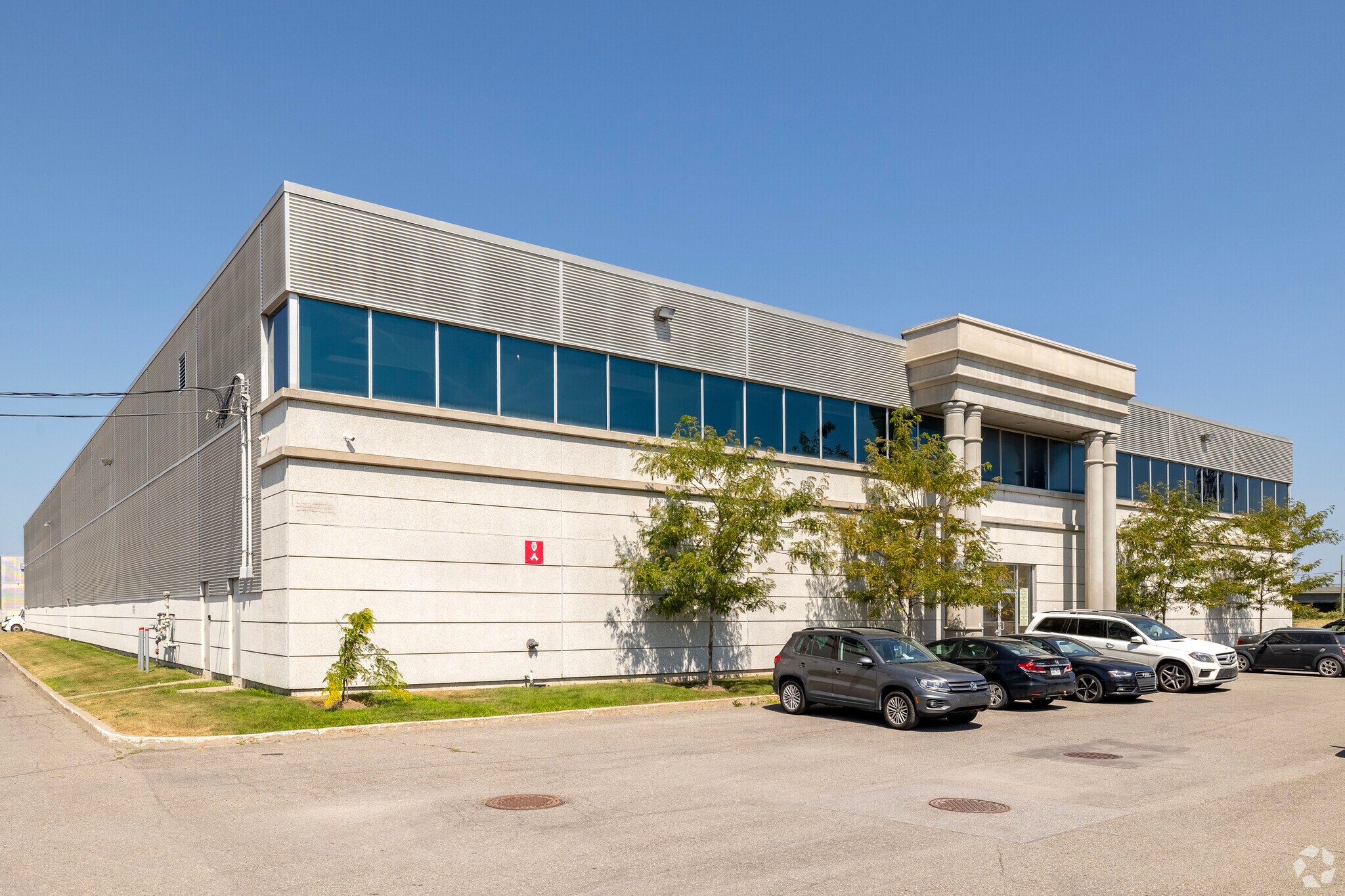 5505 Ch Saint-François, Saint-Laurent, QC à vendre Photo principale– Image 1 sur 4
