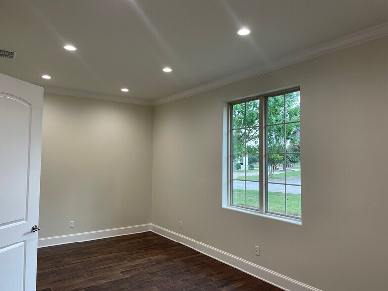 7228 Crosswater Ave, Tyler, TX à louer - Photo intérieure – Image 3 sur 9