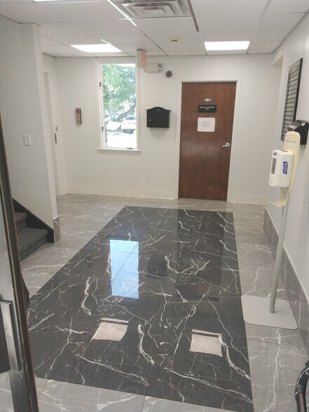 1675 Whitehorse Mercerville Rd, Hamilton, NJ à louer - Photo de l’immeuble – Image 3 sur 14