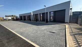 Plus de détails pour Newcombe Rd, Lowestoft - Industriel/Logistique à louer