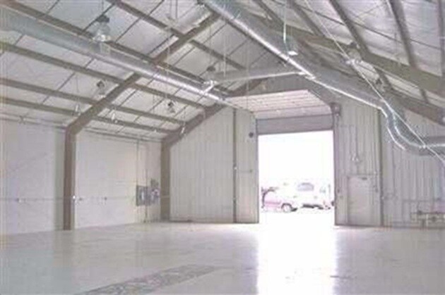 2246 Industrial Dr, Highland, IN à louer Photo principale– Image 1 sur 9