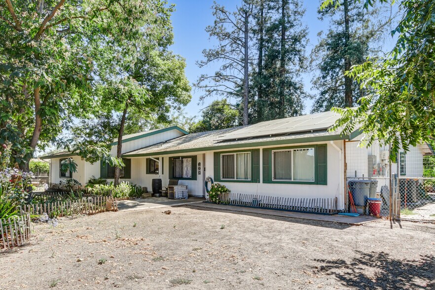4833 College Oak Dr, Sacramento, CA à vendre - Photo de l’immeuble – Image 3 sur 76