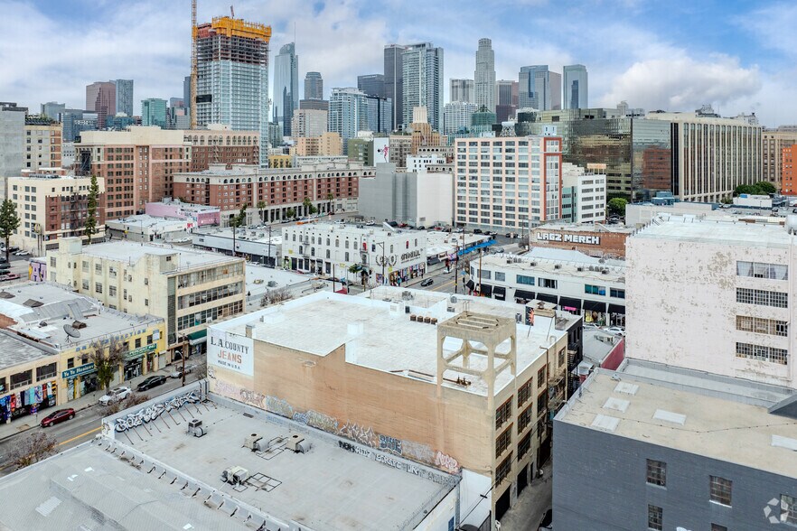 1114 S Los Angeles St, Los Angeles, CA à vendre - Photo de l’immeuble – Image 3 sur 8