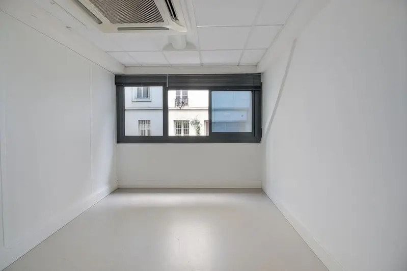 Bureau dans Paris à louer - Photo intérieure – Image 2 sur 9
