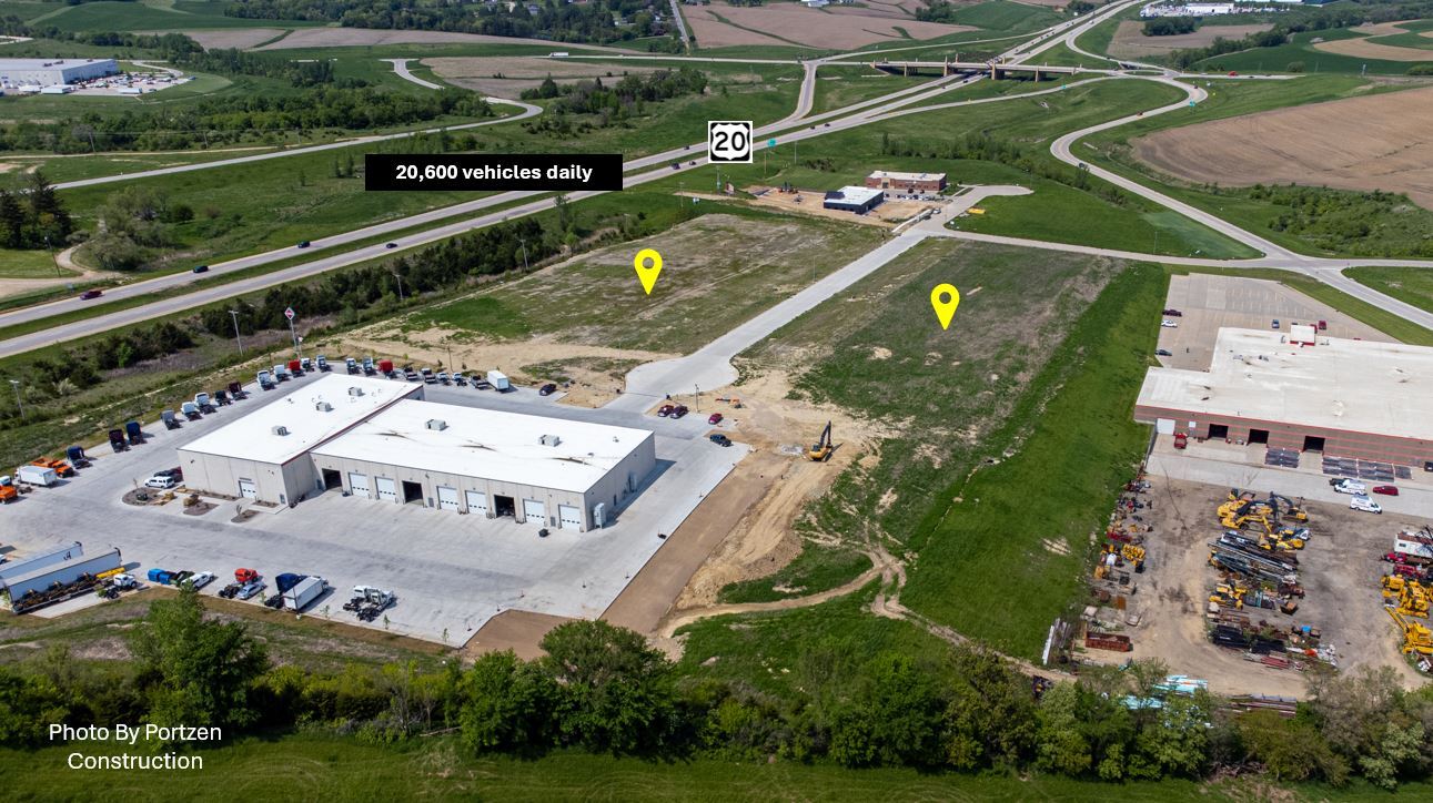 S Boulder Brook Ct, Dubuque, IA à vendre Aérien– Image 1 sur 7
