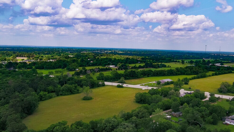 000 Farm to Market Road 1488, Magnolia, TX à vendre - Aérien – Image 1 sur 21