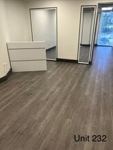 15720 Ventura Blvd, Encino, CA à louer Photo intérieure– Image 1 sur 4