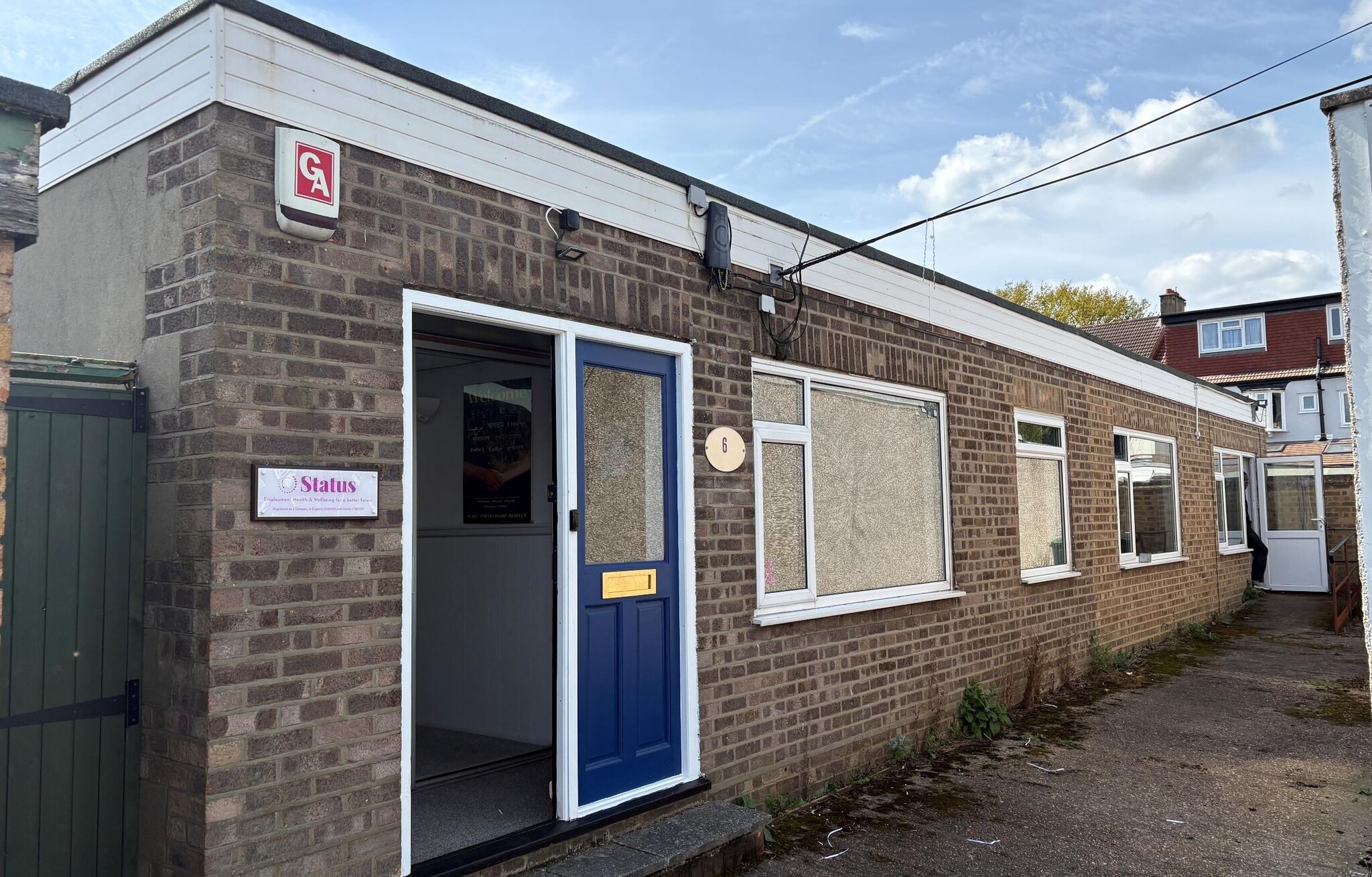 6 West Way Gdns, Croydon à louer Photo principale– Image 1 sur 4