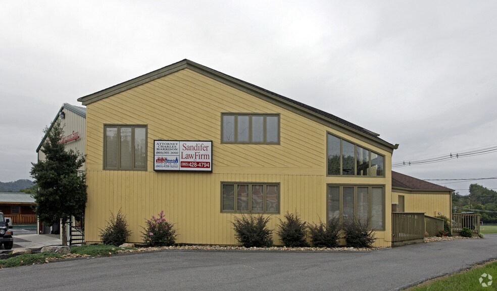 320 Wears Valley Rd, Pigeon Forge, TN à vendre - Photo de l’immeuble – Image 3 sur 5