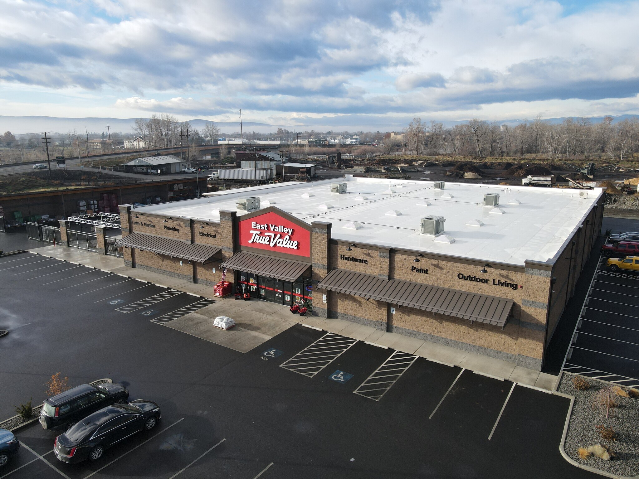 104 Butterfield Rd, Yakima, WA à vendre Photo principale– Image 1 sur 53