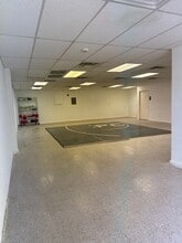 6501 Boeing Dr, El Paso, TX à louer Photo intérieure– Image 1 sur 11