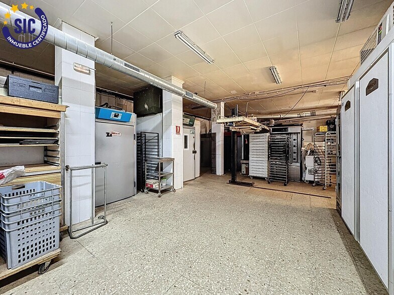 Local commercial dans València, Valencia à louer - Photo de l’immeuble – Image 1 sur 20