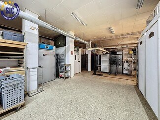 Plus de détails pour Local commercial à louer