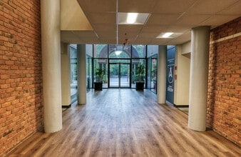 9755 Dogwood Rd, Roswell, GA à louer Photo intérieure– Image 2 sur 10