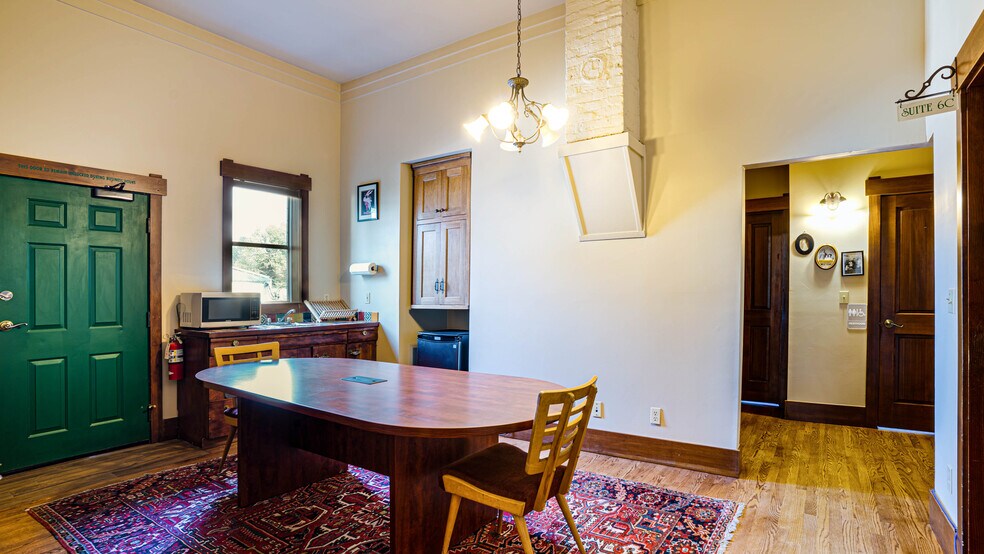 10069 W River St, Truckee, CA à louer - Photo intérieure – Image 2 sur 2