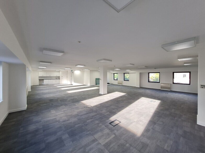 15 Petersham Rd, Richmond à louer - Photo de l’immeuble – Image 2 sur 7