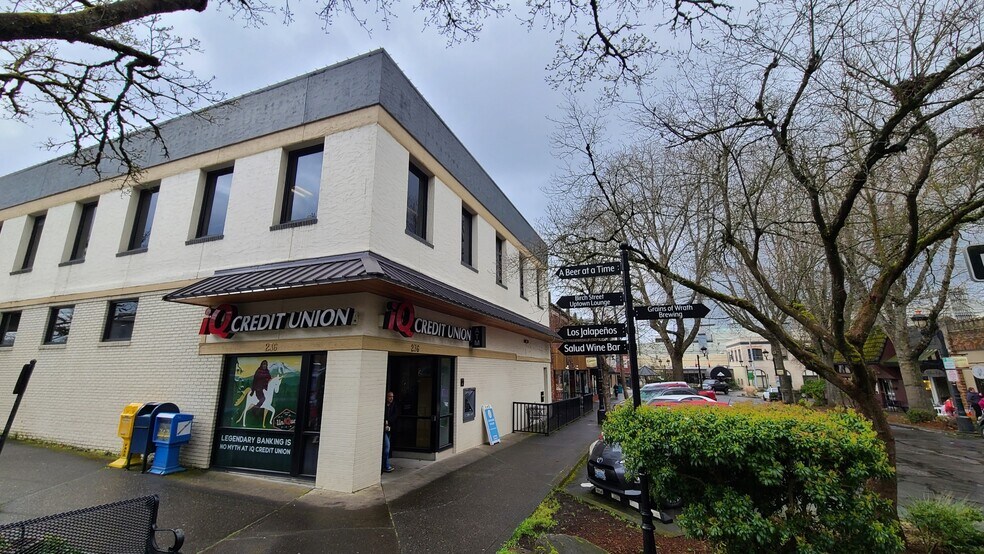 236 NE 4th Ave, Camas, WA à louer - Photo de l’immeuble – Image 2 sur 2