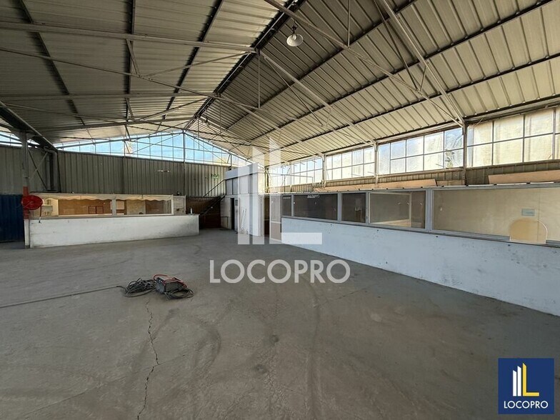 Local d’activités dans Nice à louer - Photo de l’immeuble – Image 2 sur 5