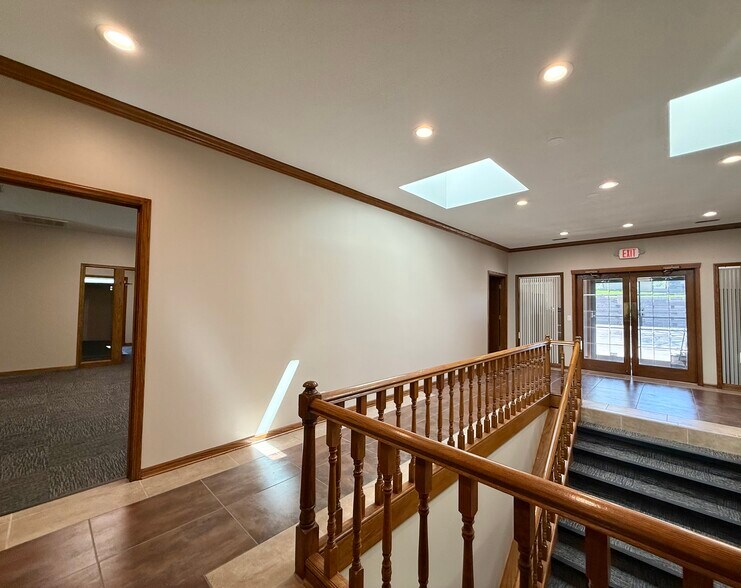 11823 Arbor St, Omaha, NE à louer - Photo intérieure – Image 2 sur 8