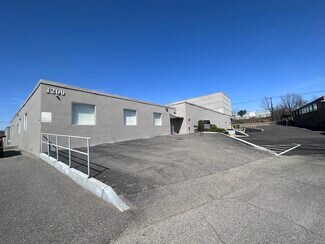 Plus de détails pour 1200 Shames Dr, Westbury, NY - Industriel/Logistique à louer