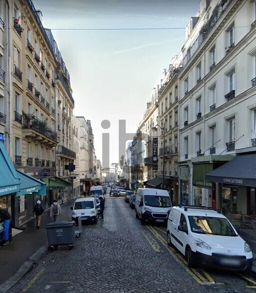 Local commercial dans Paris à louer - Photo de l’immeuble – Image 2 sur 3