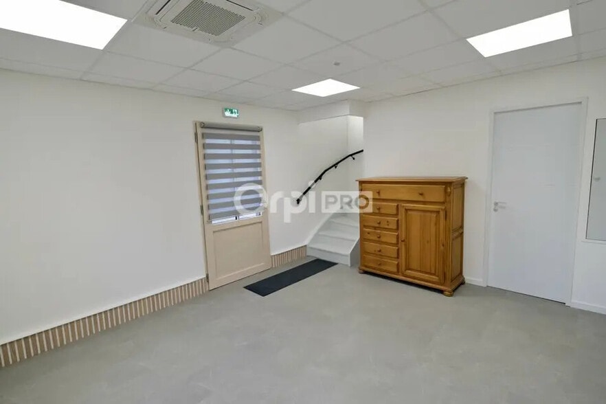 Bureau dans Château-Thébaud à louer - Photo de l’immeuble – Image 3 sur 8