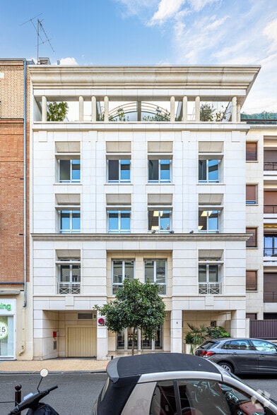 3 Rue Charcot, Neuilly-sur-Seine à louer - Photo principale – Image 1 sur 2