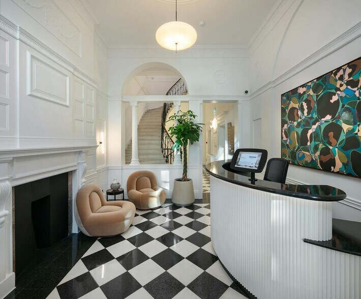 19 Portland Pl, Londres à louer - Photo de l’immeuble – Image 2 sur 13