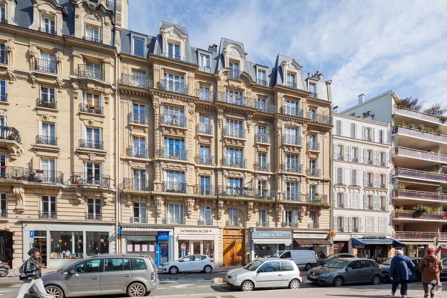 72 Rue Du Rendez-Vous, Paris à louer - Photo de l’immeuble – Image 2 sur 2