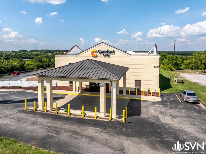 5531 Athens Boonesboro Rd, Lexington, KY à vendre - Photo de l’immeuble – Image 1 sur 33