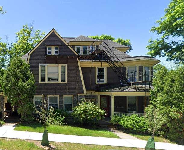 609 E State St, Ithaca, NY à vendre Photo principale– Image 1 sur 2