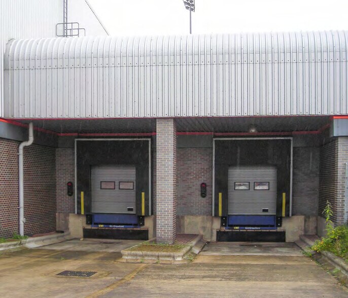 Station Rd, Irthlingborough, Irthlingborough à louer - Photo de l’immeuble – Image 2 sur 2