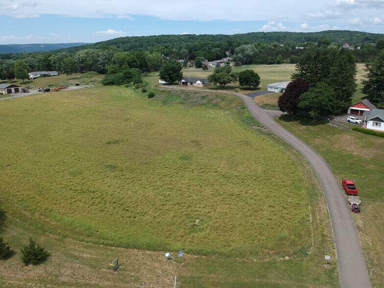 565 State route 13, Horseheads, NY à vendre - Photo de l’immeuble – Image 3 sur 11